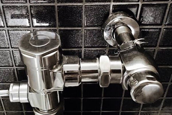 Flushometer Repair in Bearspaw, AB