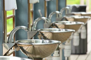 Outdoor sinks and taps in a commercial setting